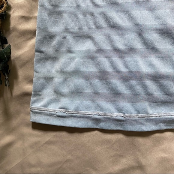 Lululemon / Tank Top - Picture 6 of 9